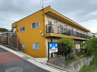 上山コーポ(上山町3-597-5)【1階】の外観