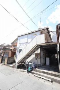 コーポロイヤル【1階】の外観