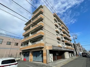 クローンハイツプルミエ【3階】の外観