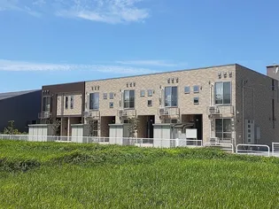 新潟県柏崎市三和町【アパート】の外観