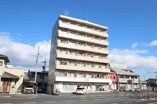 ロイヤルアクラート【3階】の外観