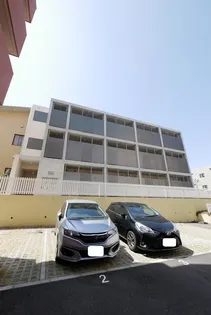 ラ メゾン ド ポム【1階】の外観