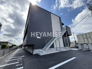 デ クメール空港通りの画像