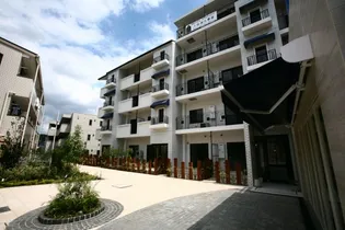 MDL Apartment【4階】の外観