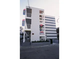 スリーアローズ【2階】の外観