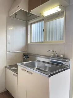 上六ハイツ【2階】のキッチン