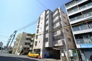 サンハイツやまと【2階】の外観