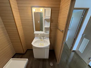 サンライズカワサキ【3階】の内装