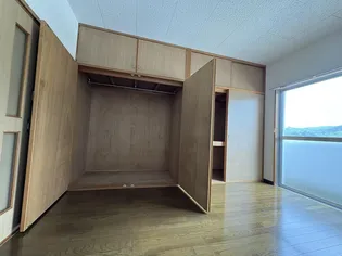 サンライズカワサキ【3階】の内装