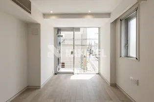 パークフラッツ祐天寺【3階】の居間