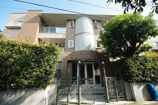 ガーデン西原マンションII【3階】の外観