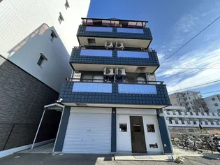 大阪府高槻市富田町1【マンション】の外観