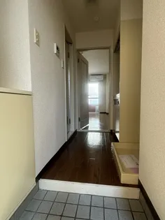 UNOSマンション【1階】の玄関