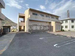 カーサファミリア【2階】の外観