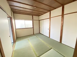 三喜荘【2階】の居間