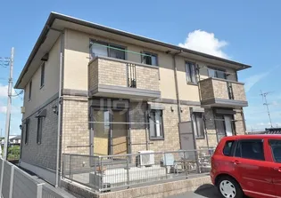 ロイヤルパークスE【2階】の外観