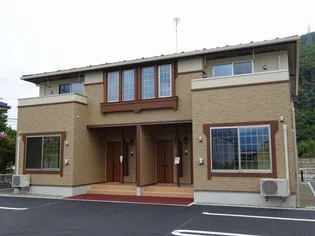 アン・リヴィエール B【1階】の外観