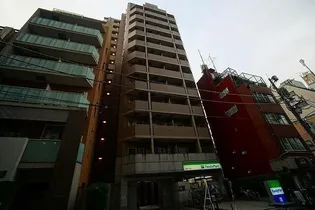 コンシェリア新橋【4階】の外観