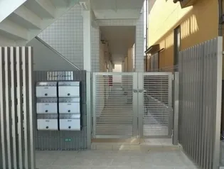 東京都中野区野方2【アパート】の外観