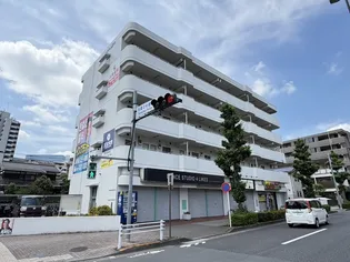 東京都多摩市鶴牧1【マンション】の外観