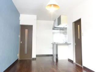 リバーサイドハイツ名切【1階】の居間