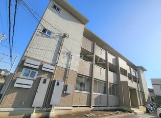 カリーサビラー【3階】の外観