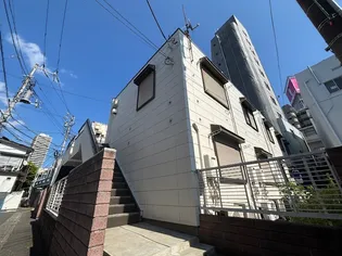 プルミエ駒沢B【1階】の外観
