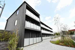 モンターニュ エイチ ワイ【2階】の外観