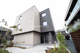 セゾン サフィール【3階】の外観