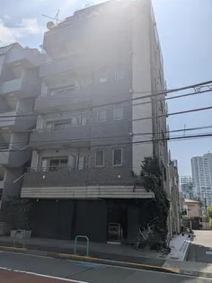 南青山コンパウンド【5階】の外観