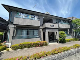 ポピュレール【2階】の外観