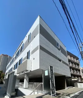 東京都新宿区市谷仲之町【マンション】の外観