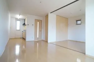 シャーメゾン・葵【1階】の居間