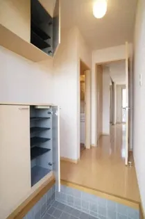 シャーメゾン・葵【1階】の玄関