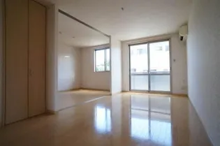 シャーメゾン・葵【1階】の居間