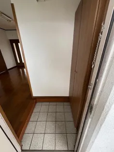 タムラコーポ【2階】の玄関