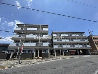 三記マンション灘【2階】の外観