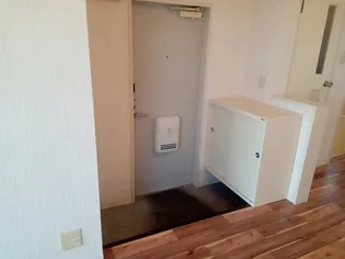 ソレイユ高美【1階】の玄関