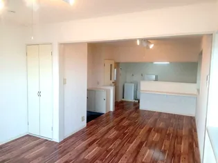 ソレイユ高美【1階】の居間