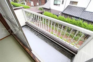 ローレル寺尾の内装