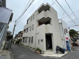 East ray【1階】の外観