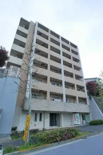 ワイズ ル・リオン新宿中井【8階】の外観