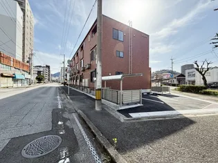 高知県高知市桟橋通1【アパート】の外観