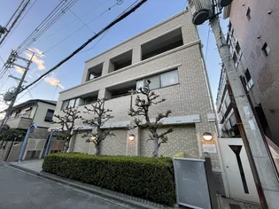 アジュール上野西の外観