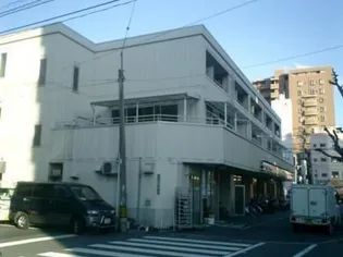 山品ビル【3階】の外観