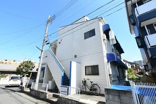 プラザドゥウインザー【2階】の外観