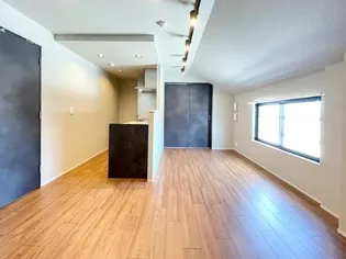 東京都世田谷区上北沢5【マンション】の外観