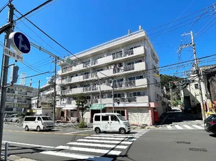 諏訪山マンション【2階】の外観