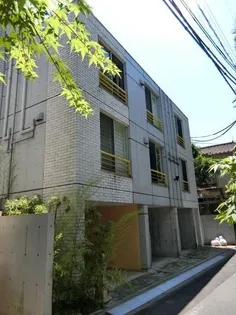 東京都中野区弥生町4【マンション】の外観
