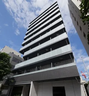 東京都新宿区大京町【マンション】の外観